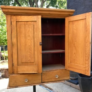 Early 19th century pine wall cabinet 