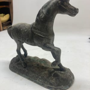 metal horse figure 