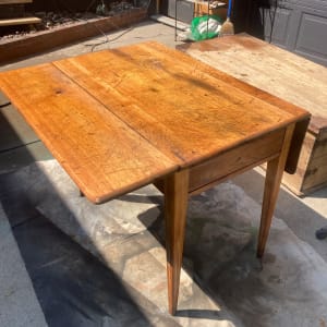 Primitive drop leaf table 