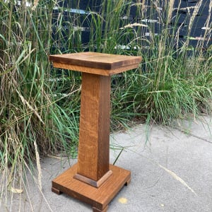 Low oak mission plant stand 