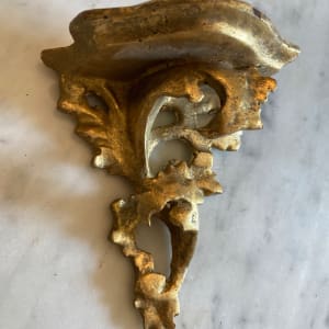 hand carved Italian gold guilt wall shelf 