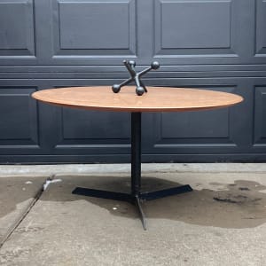 Mid century modern round coffee table 