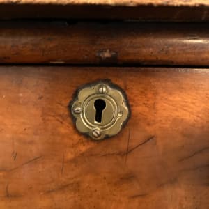 19th century English chest of drawers 