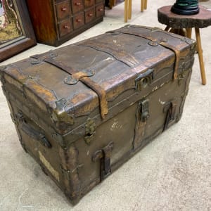 vintage leather trunk 