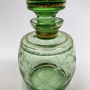 Green glass Art Deco Perfume bottle with stopper 