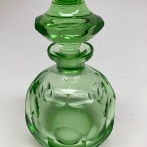 Green glass Art Deco Perfume bottle with stopper 