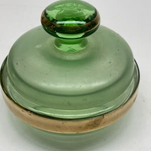 Green glass Art Deco Perfume covered powdered dish 