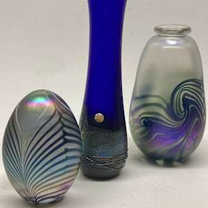 Blue art glass narrow vase 