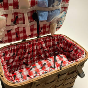 Vintage picnic basket 