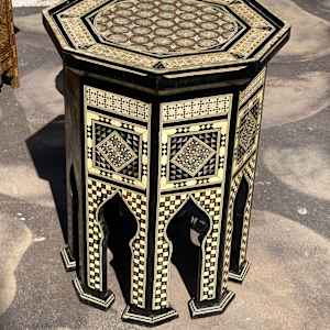 Inlaid octagonal lift top table 