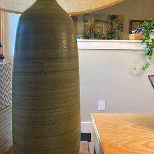 mid century modern pottery table lamp 