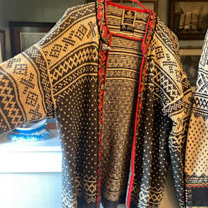 Hand made 100 percent wool Norwegian sweater 