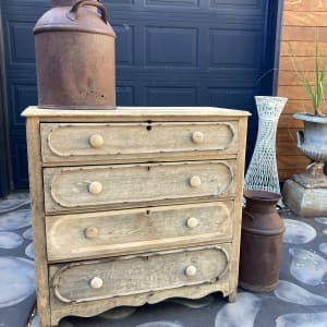 Primitive 4 drawer chest 