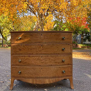 Federal chest of drawers 