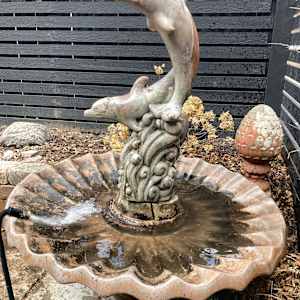Large dolphin fountain 
