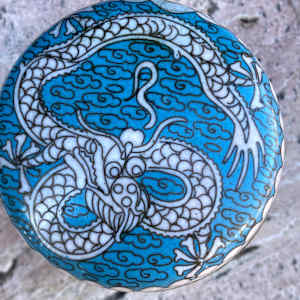 dragon motif covered cloisonné jar 