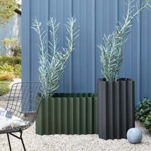 Metal rectangular modern planter, Image 1.