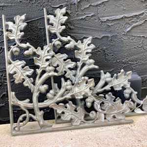cast iron oak leaf brackets 