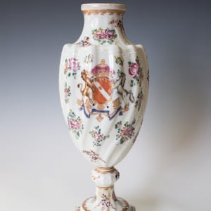 Urn by Porcelaine de Paris