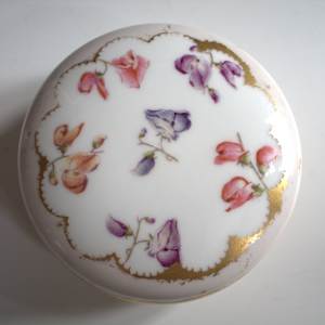 Dresser Jar by Tressemann & Vogt, Image 1.