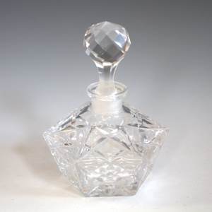 Perfume Bottle by J. Hoare, Image 5.