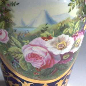 Vase by Valentine Porcelain Manufactory, Image 1.