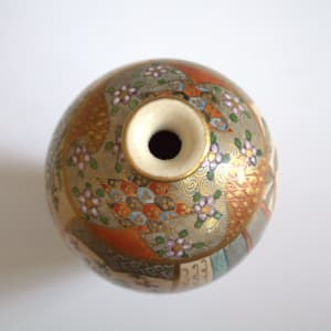 Vase by Asari 