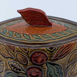 25009 Diamond Sculptural Lidded Vessel by Sandy Miller  Image: BACK - Lid detail