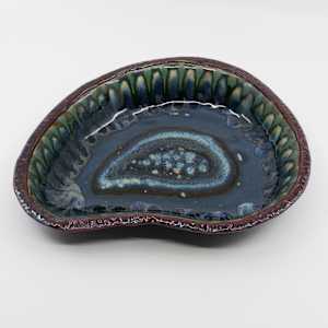 25028 Kidney Serving Dish by Sandy Miller 