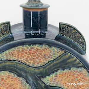 25038 - Crusted (Lidded Vase) by Sandy Miller, Image 6.