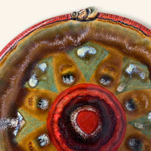 24078 Shallow Round Plate by Sandy Miller 