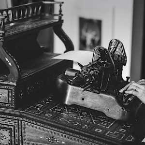 Ligia Urroz by Marisol Cid González, Image 2.