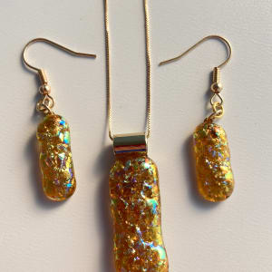 Pendant and earring set. #51 by Shayna Heller 