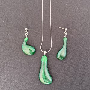 Pendant and earring set. #31 