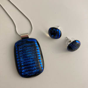 Fused glass pendant #252 by Shayna Heller  Image: See matching earrings 1795A