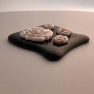 Chime - White Roses #15, Image 2.
