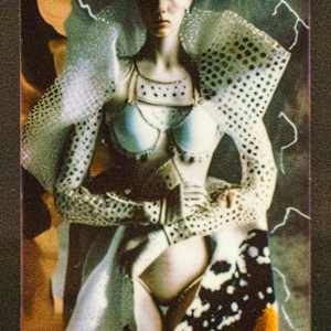 Baroque Idol / Relay System by Maria Lankina 