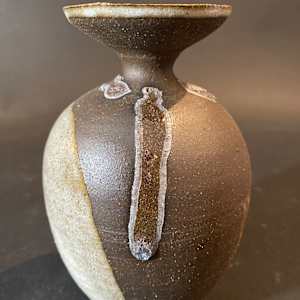 Small ceramic ikebana vase by Keita Tsutsumi