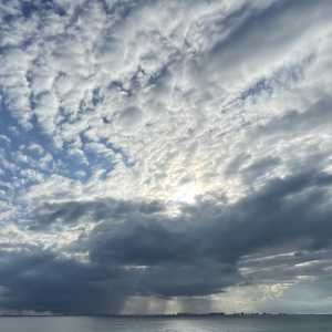 Nube siete by Mauricio Athie