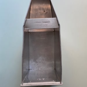 Original Frankfurt kitchen storage chute "Grieß" by Margarete Schütte-Lihotzky 