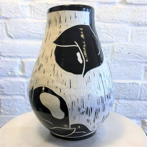 Belladonna Vase by Kendle Durden 