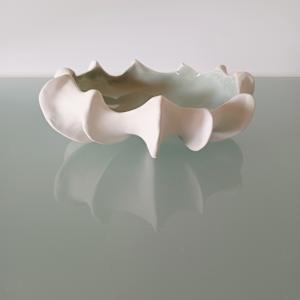 Reef Finned Bowl IX (medium) by Jo Richards Hooker Artist 