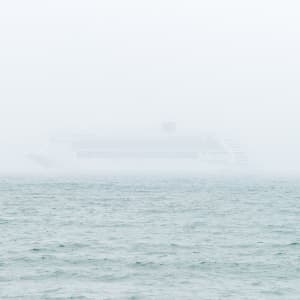 Navio Fantasma by Lucas