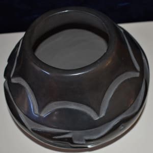 Santa Clara "Avanu Design" Black Carved Jar by Pula Gutierrez 1960 