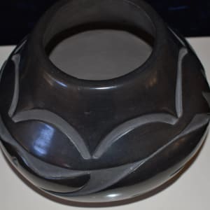 Santa Clara "Avanu Design" Black Carved Jar by Pula Gutierrez 1960 