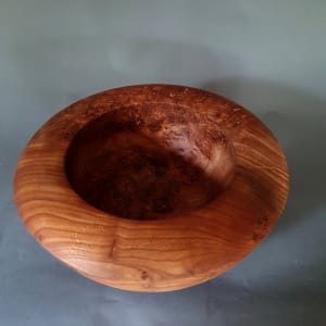 burr elm bowl 2020_2 by Simon King 