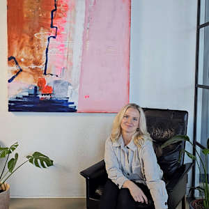 DEFINITELY GOING SOMEWHERE, maybe by Lotta Sirén 