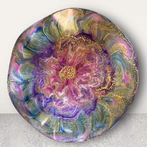 Flowing Flower by Maui Jul
