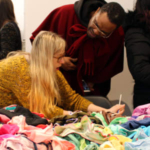 Arpillera Americanx * Cunt Quilt (Gap$) Stitch n Bitch by Coralina Rodriguez Meyer  Image: Actor Rahsaan Gandy shares views with art critic Wendy Vogel during the Stitch n Bitch