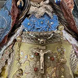 Virgen de la Defensa by Susana Ramos 